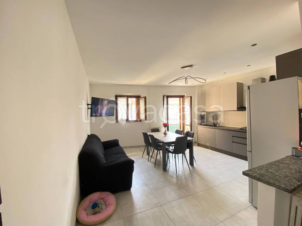 casa indipendente in vendita a Turate