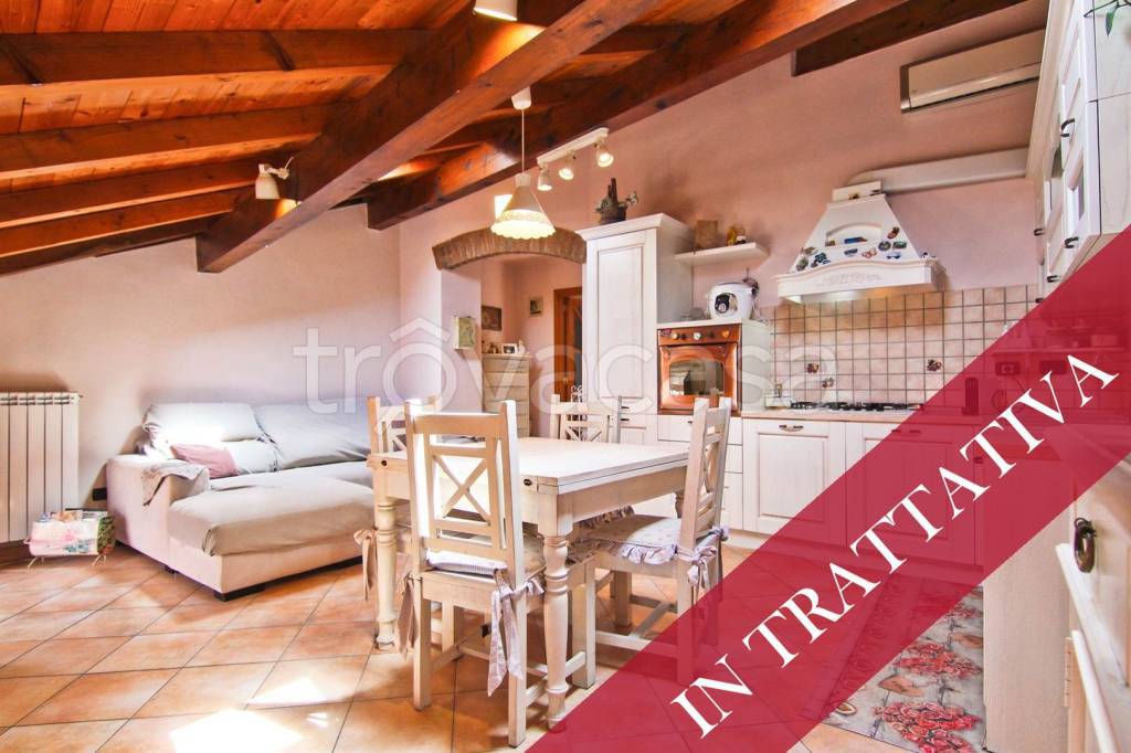 appartamento in vendita a Turate