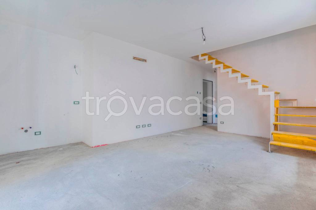 casa indipendente in vendita a Turate