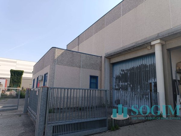 ufficio in vendita a Turate