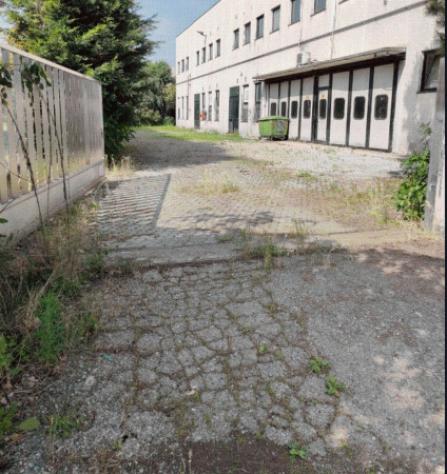 locale commerciale in vendita a Turate