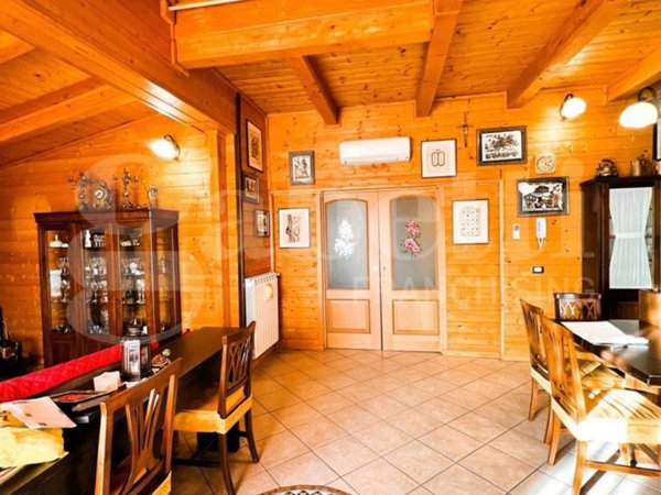 appartamento in vendita a Turate