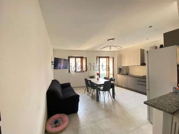 casa semindipendente in vendita a Turate