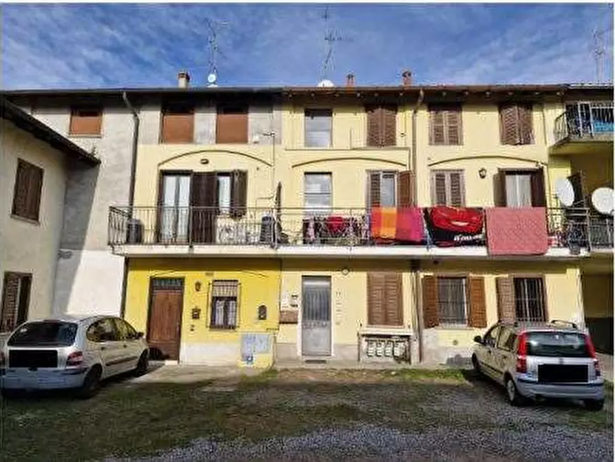 appartamento in vendita a Turate in zona Piatti