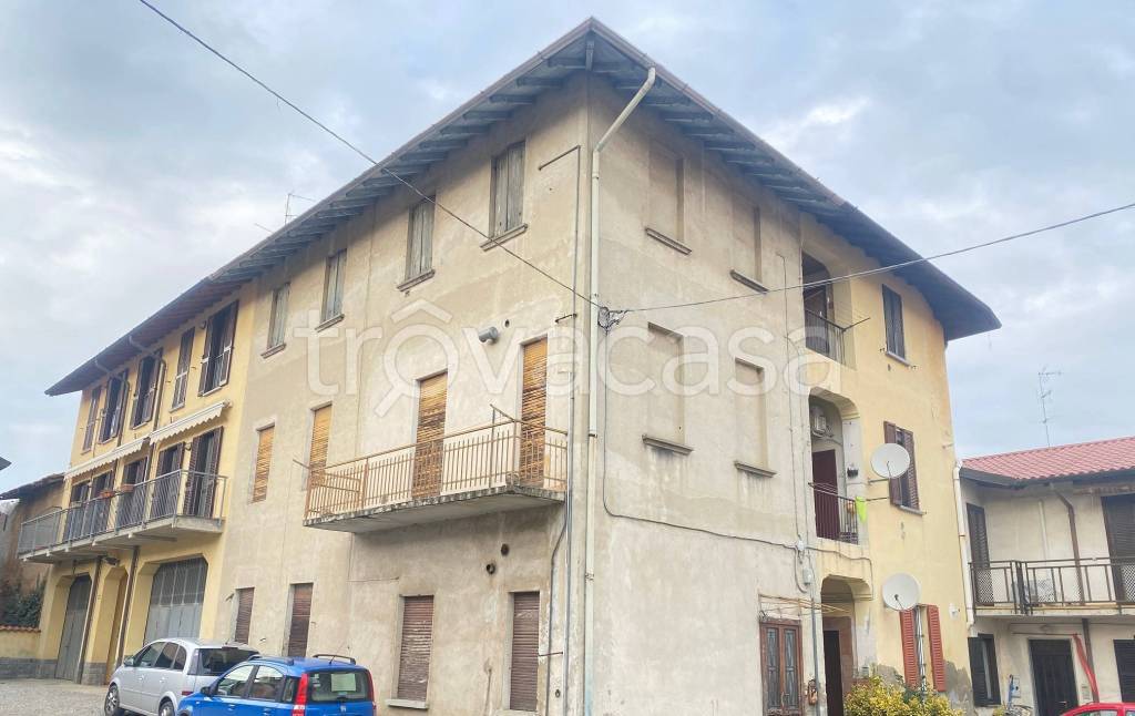 appartamento in vendita a Turate
