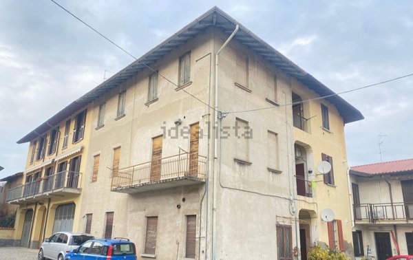 appartamento in vendita a Turate