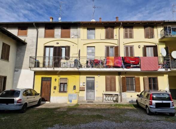 appartamento in vendita a Turate in zona Piatti