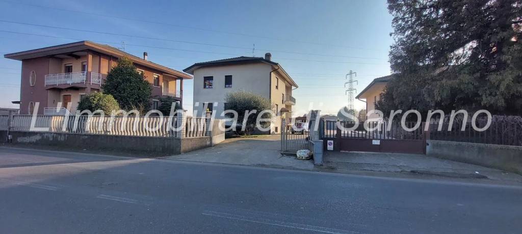 casa indipendente in vendita a Turate