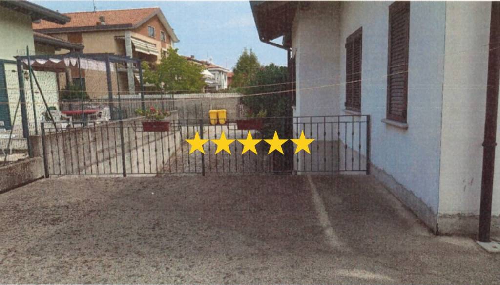 casa indipendente in vendita a Turate