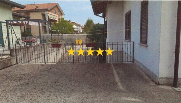 casa indipendente in vendita a Turate