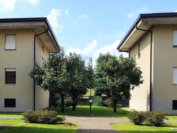 appartamento in vendita a Turate