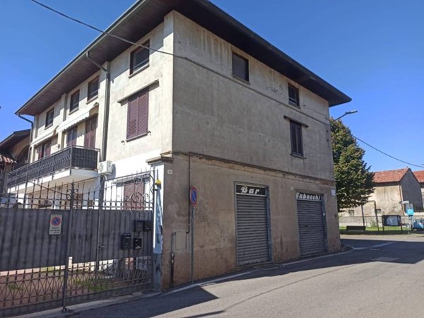appartamento in vendita a Turate in zona Santa Maria