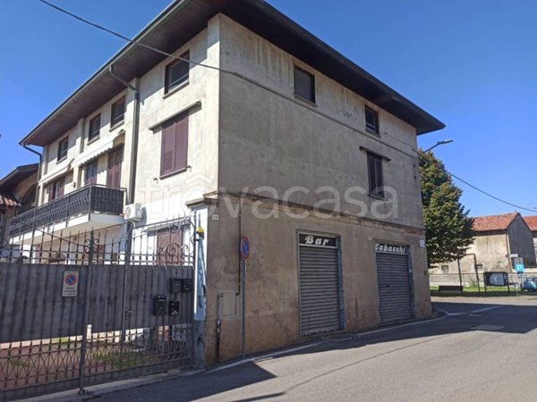 appartamento in vendita a Turate in zona Santa Maria