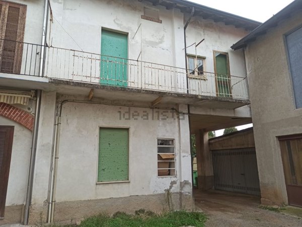 appartamento in vendita a Turate