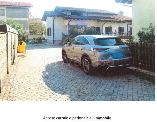 casa indipendente in vendita a Turate