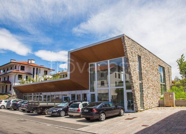 negozio in vendita a Turate