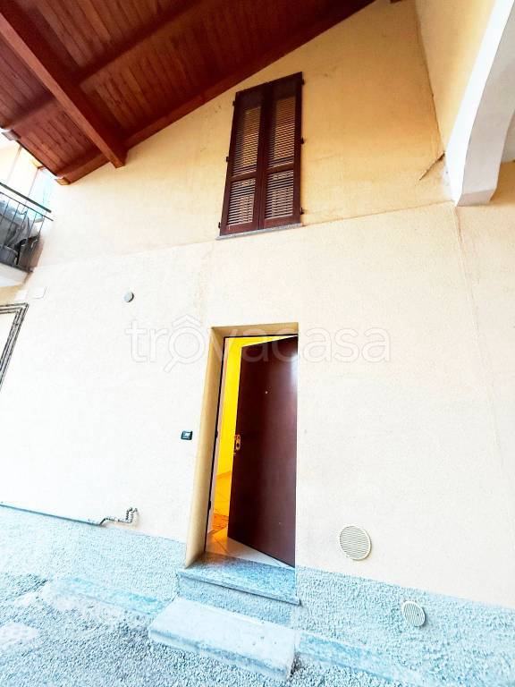 appartamento in vendita a Turate
