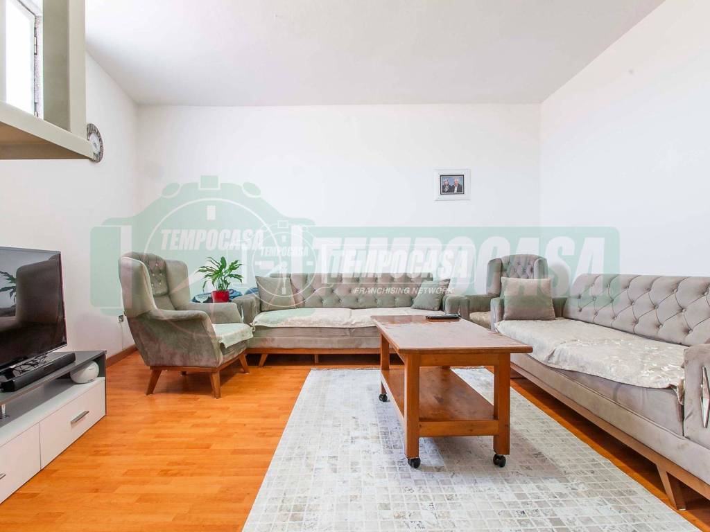 appartamento in vendita a Turate