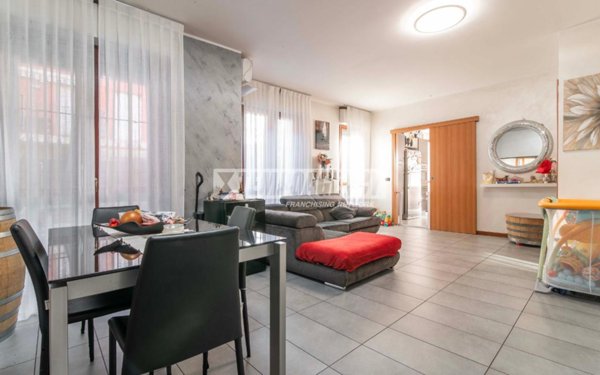 appartamento in vendita a Turate