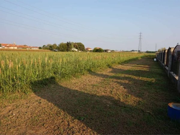 terreno agricolo in vendita a Turate