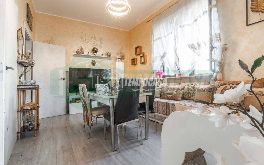 appartamento in vendita a Turate
