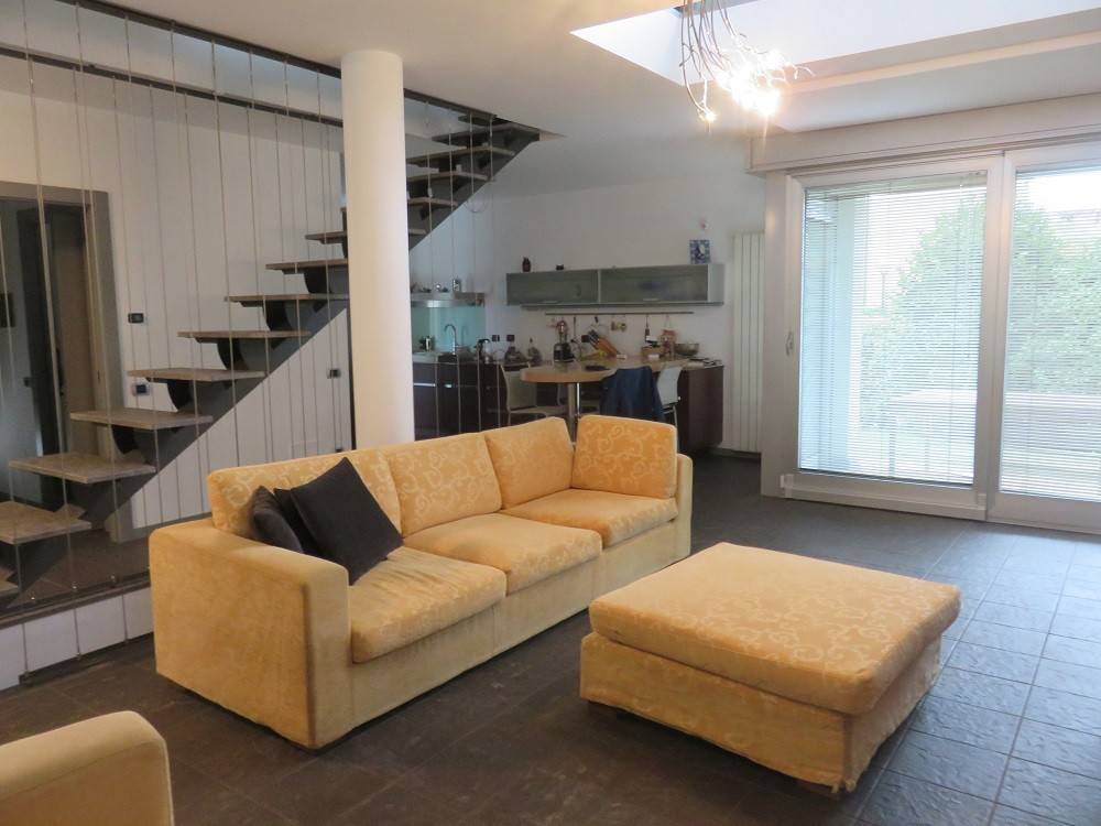 casa indipendente in vendita a Turate