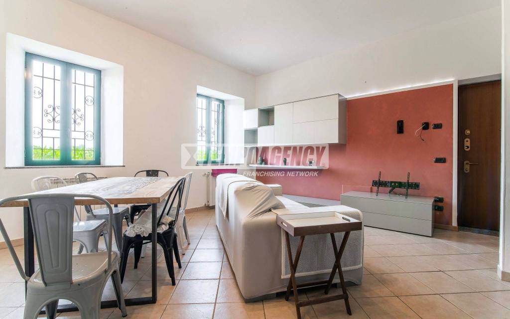 appartamento in vendita a Turate