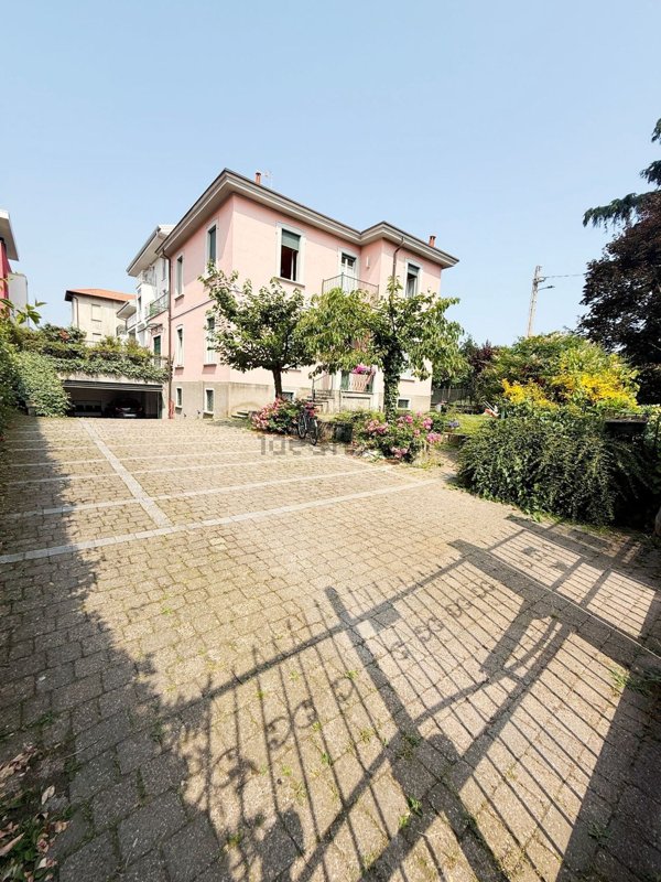 casa indipendente in vendita a Turate