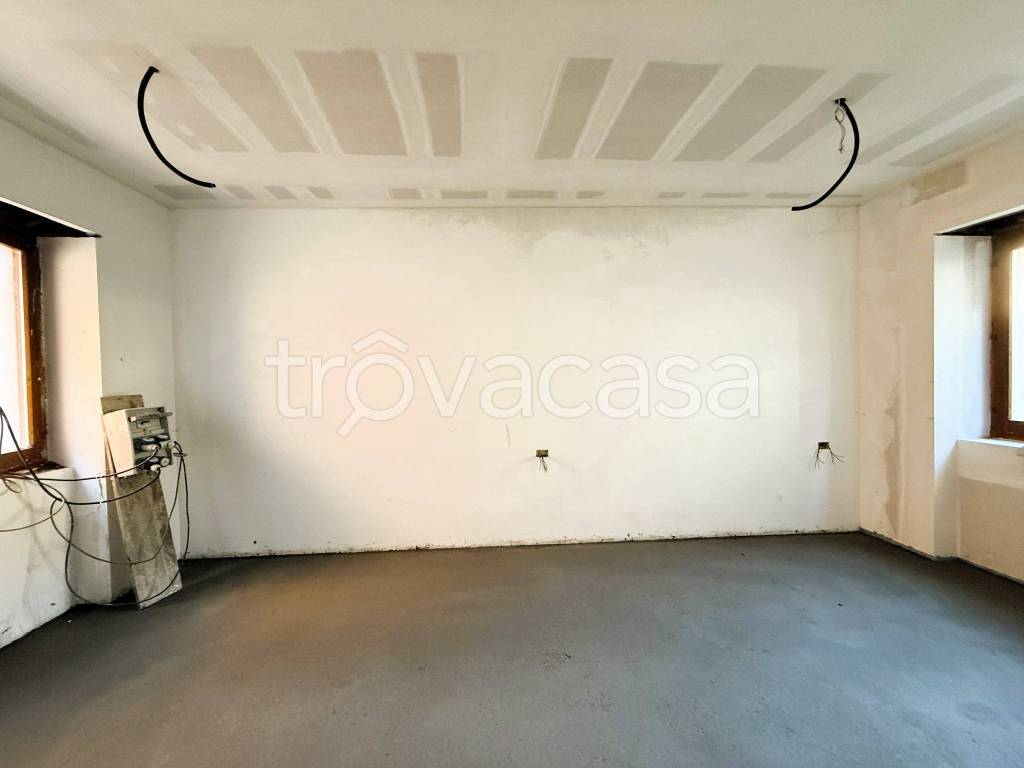 appartamento in vendita a Turate