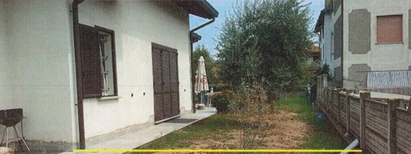 casa indipendente in vendita a Turate