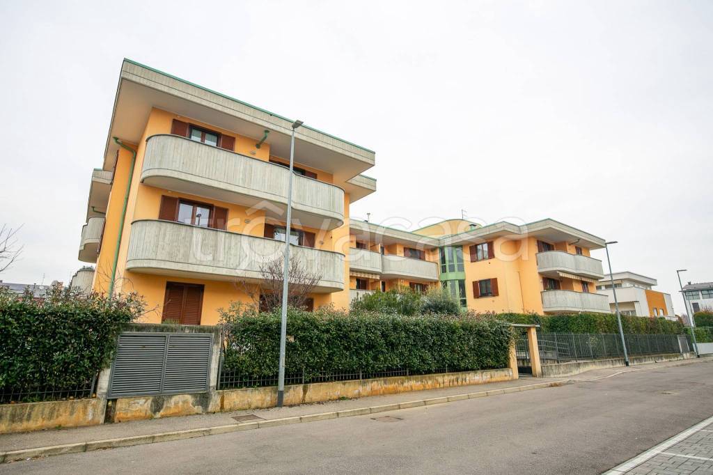 appartamento in vendita a Turate