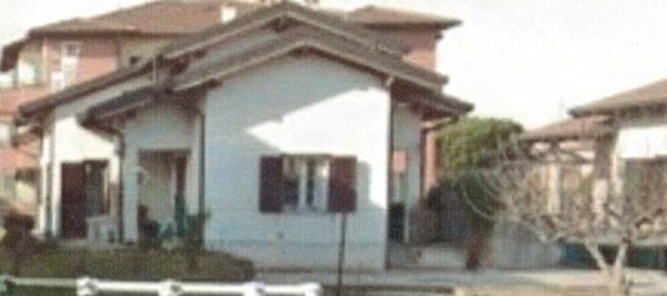 casa indipendente in vendita a Turate