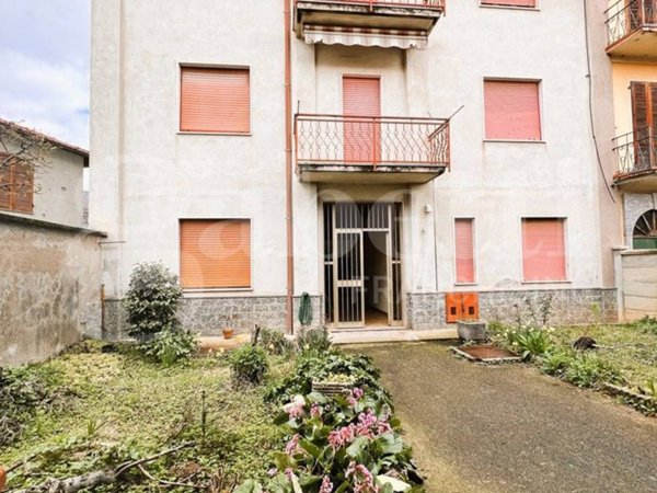 casa indipendente in vendita a Turate