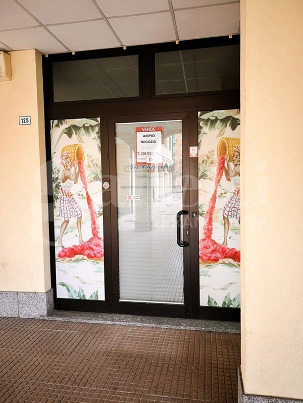 negozio in vendita a Turate