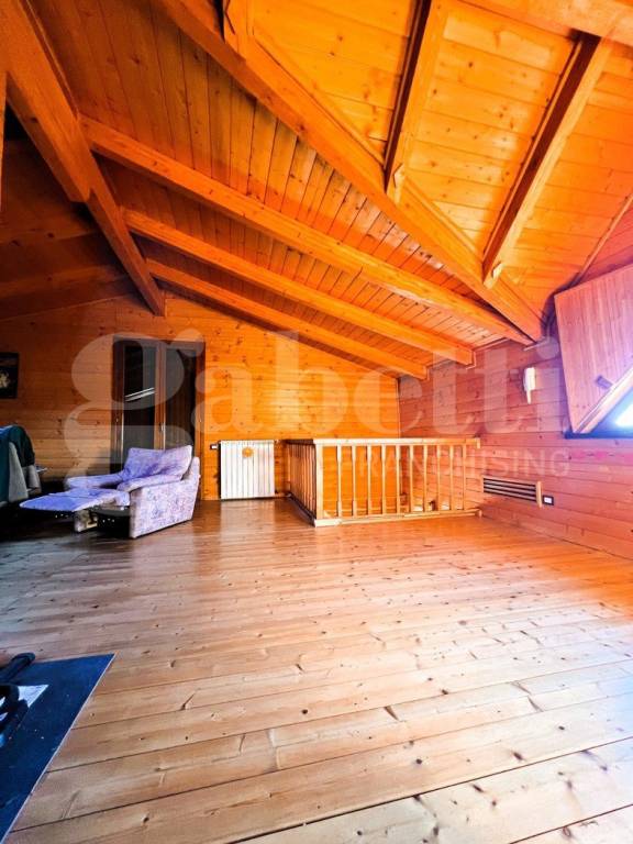 casa indipendente in vendita a Turate