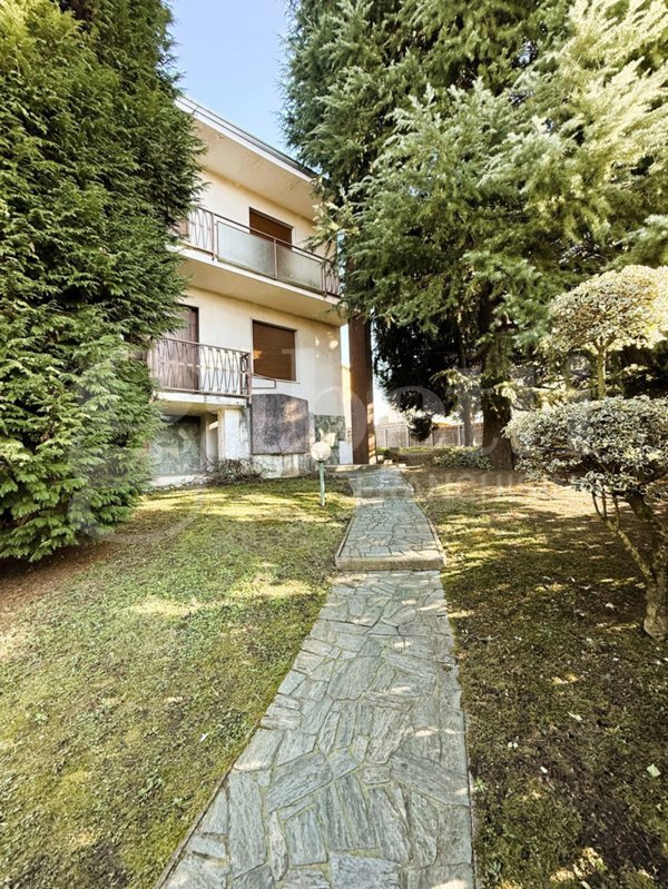 casa indipendente in vendita a Turate