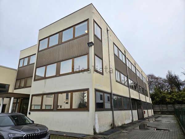 intera palazzina in vendita a Turate