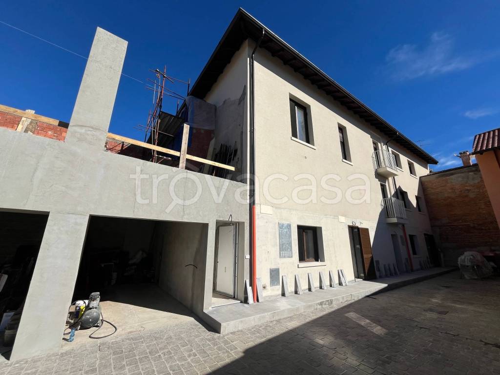 appartamento in vendita a Turate
