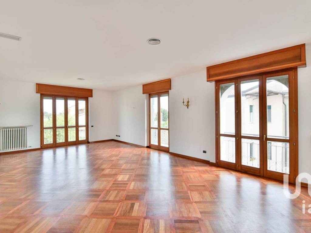 appartamento in vendita a Turate