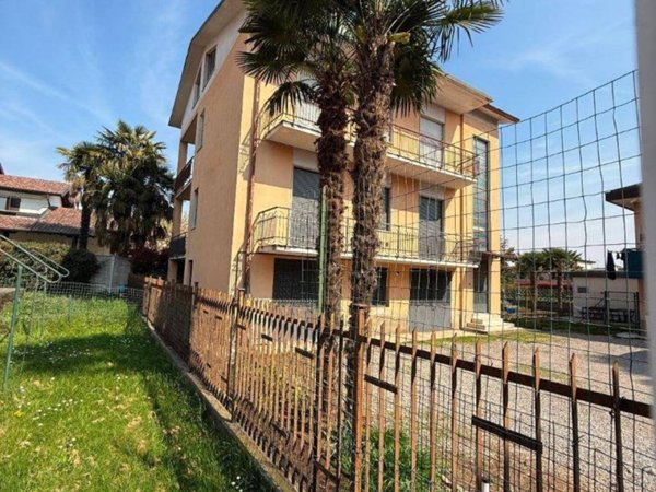 casa indipendente in vendita a Turate