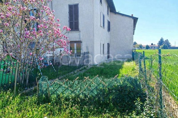 appartamento in vendita a Turate in zona Piatti