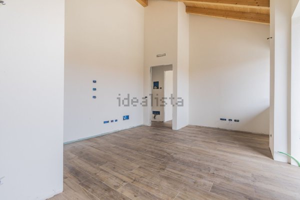 appartamento in vendita a Turate in zona Mascazza