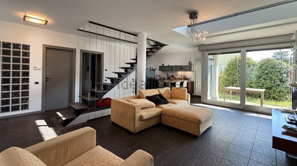 casa indipendente in vendita a Turate