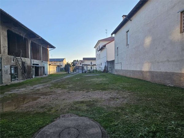 appartamento in vendita a Turate