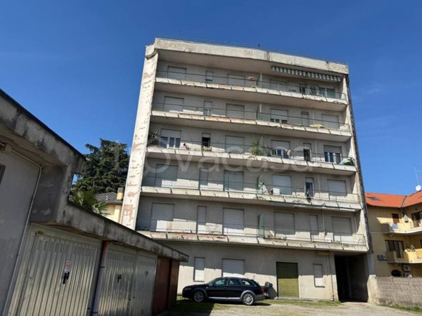 appartamento in vendita a Turate