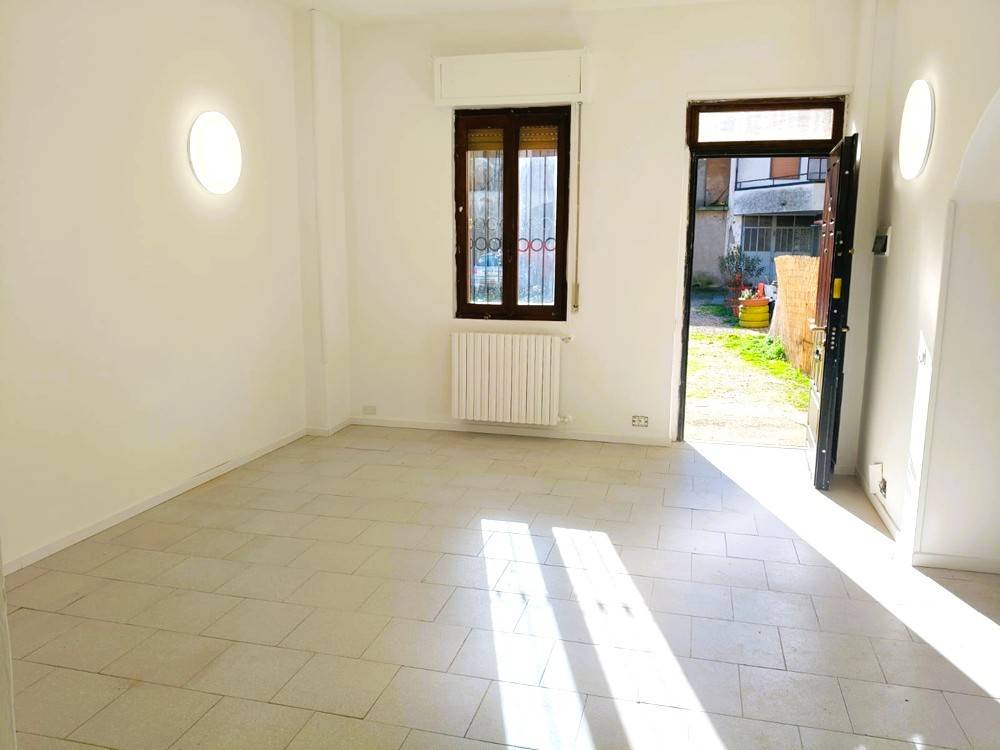 appartamento in vendita a Turate in zona Piatti