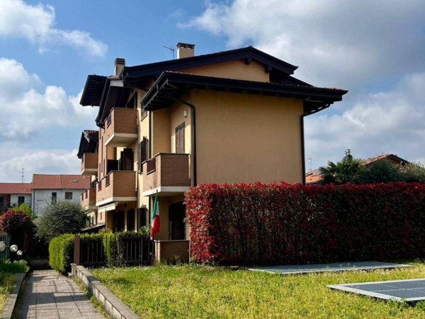 appartamento in vendita a Turate
