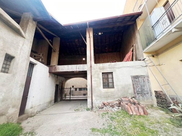 appartamento in vendita a Turate