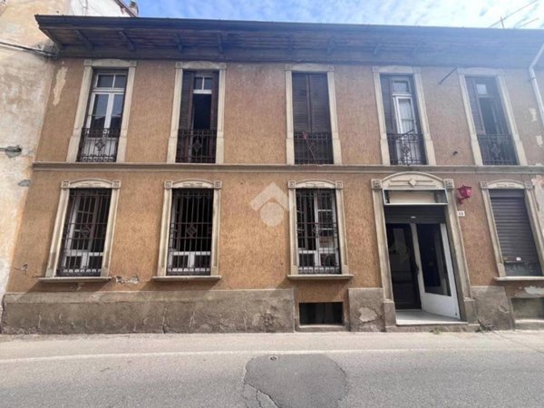 casa indipendente in vendita a Turate