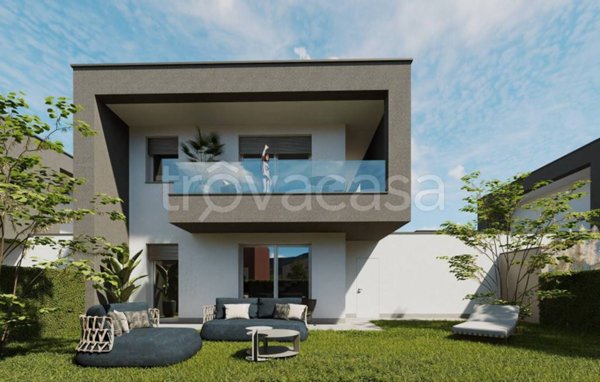 casa indipendente in vendita a Turate